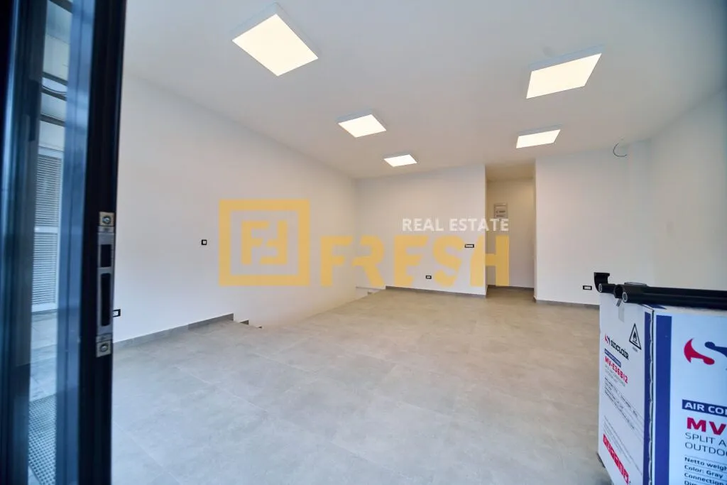Rent, office space, 95m², City Kvart, Podgorica