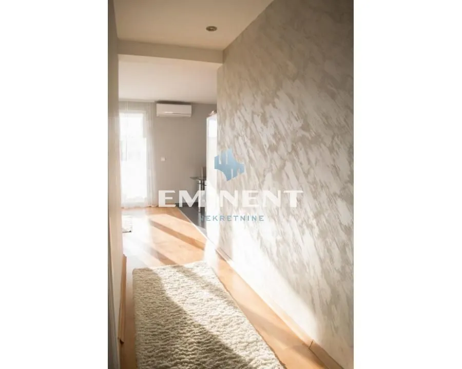 Sale, house, 200m², Ledine, Beograd