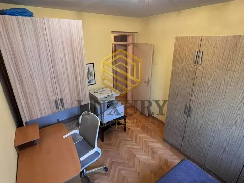 Rent, two bedroom apartment, 70m², Centar, Podgorica - image 8