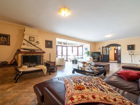 Sale, house, 375m², Kavač, Kotor - image 11