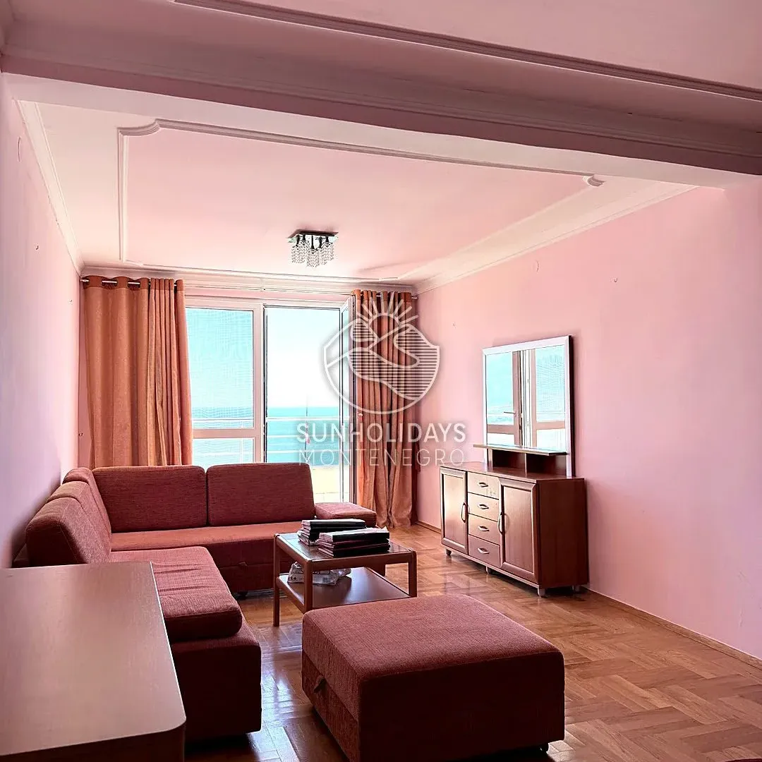 Prodaja, kuća, 390m², Zagrađe, Bar