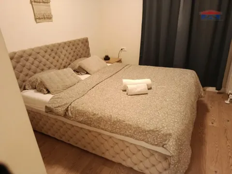 Izdavanje, dvosoban stan, 75m², Savski Venac, Beograd - image 4