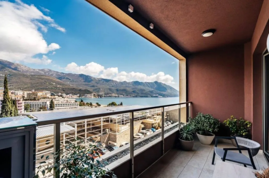 Prodaja, dvosoban stan, 79m², Budva, Crna Gora