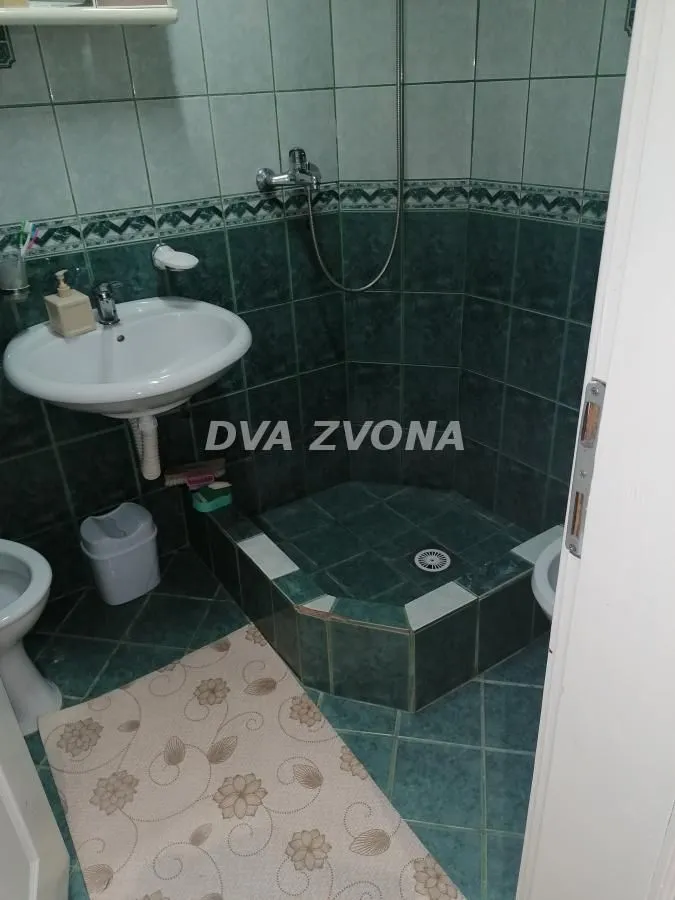 Prodaja, kuća, 138m², Sremska Kamenica, Petrovaradin