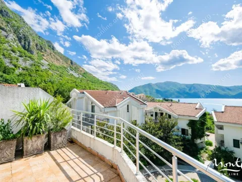 Prodaja, trosoban stan, 130m², Risan, Kotor - image 4