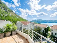 Prodaja, trosoban stan, 130m², Risan, Kotor - image 4