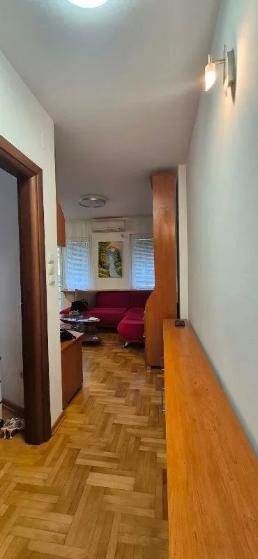 Rent, two bedroom apartment, 32m², Šumice, Beograd