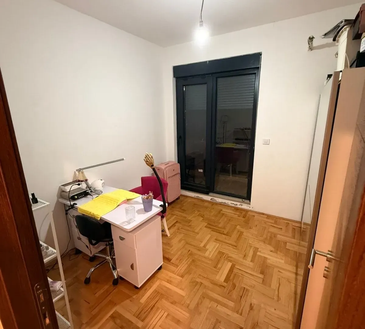 Izdavanje, dvosoban stan, 60m², Zabjelo, Podgorica
