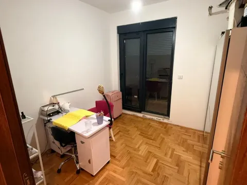 Izdavanje, dvosoban stan, 60m², Zabjelo, Podgorica - image 9