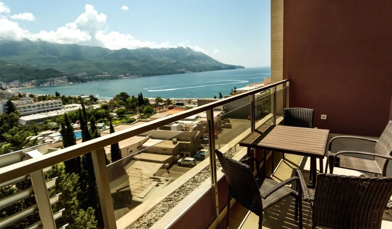 Prodaja, dvosoban stan, 78m², Zavala, Budva