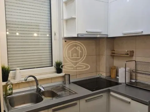 Rent, four bedroom apartment, 97m², Vračar Sve Podlokacije, Beograd - image 14