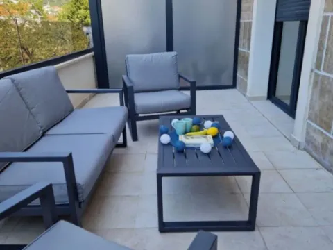 Izdavanje, jednosoban stan, 54m², Bijela, Herceg Novi - image 12