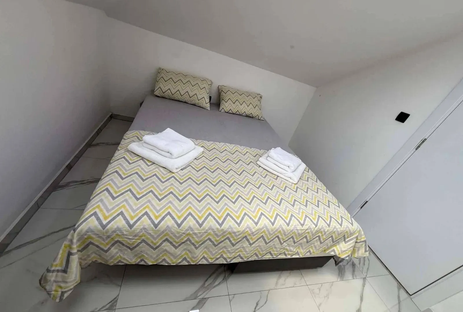 Rent, two bedroom apartment, 74m², Popovići, Bar