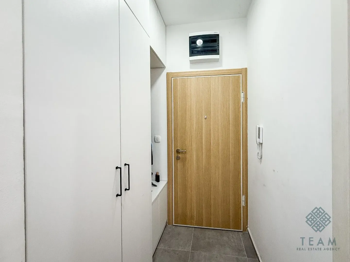 Izdavanje, dvosoban stan, 70m², Zabjelo, Podgorica