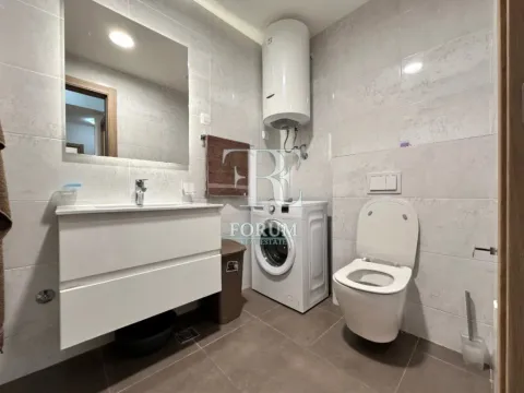 Izdavanje, dvosoban stan, 70m², Master Kvart, Podgorica - image 8
