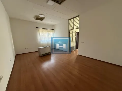 Sale, office space, 66m², Centar, Ćuprija - image 9