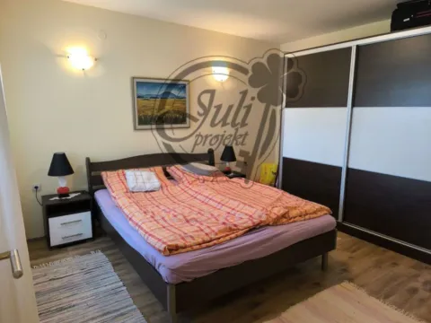 Prodaja, trosoban stan, 239m², Centar, Stara Pazova - image 5