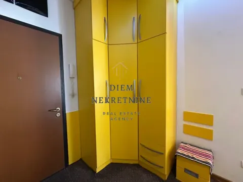 Rent, two bedroom apartment, 68m², City Kvart, Podgorica - image 16