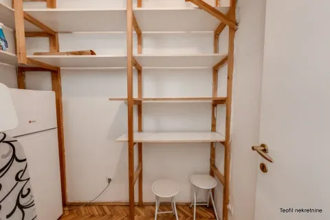 Sale, two bedroom apartment, 65m², Kalenić Pijaca, Vračar Sve Podlokacije - image 14