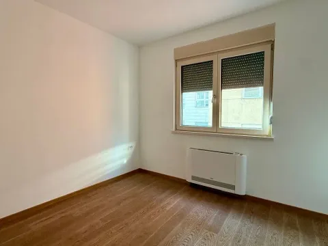 Prodaja, četvorosoban stan, 89m², Vračar Hram, Vračar Sve Podlokacije - image 12