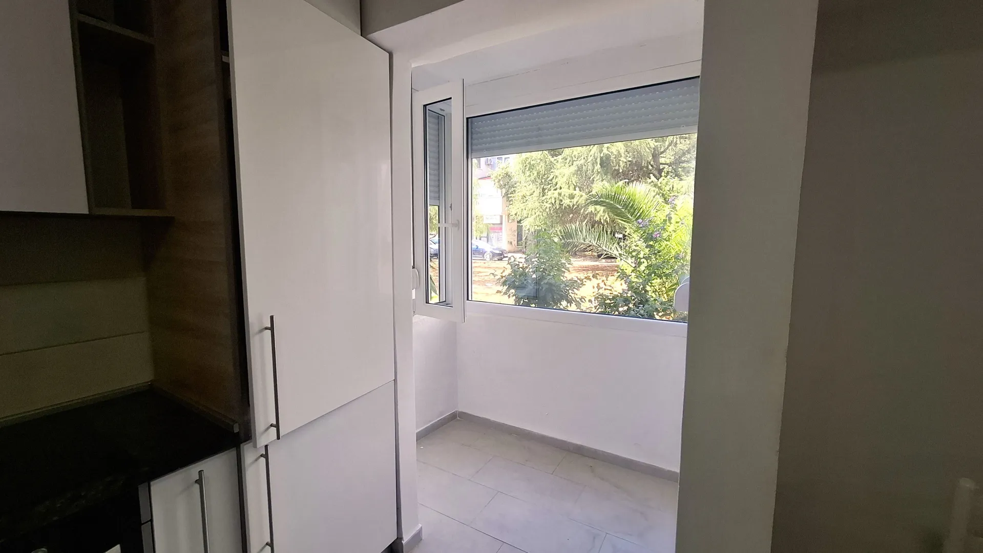 Prodaja, dvosoban stan, 60m², Centar, Bar