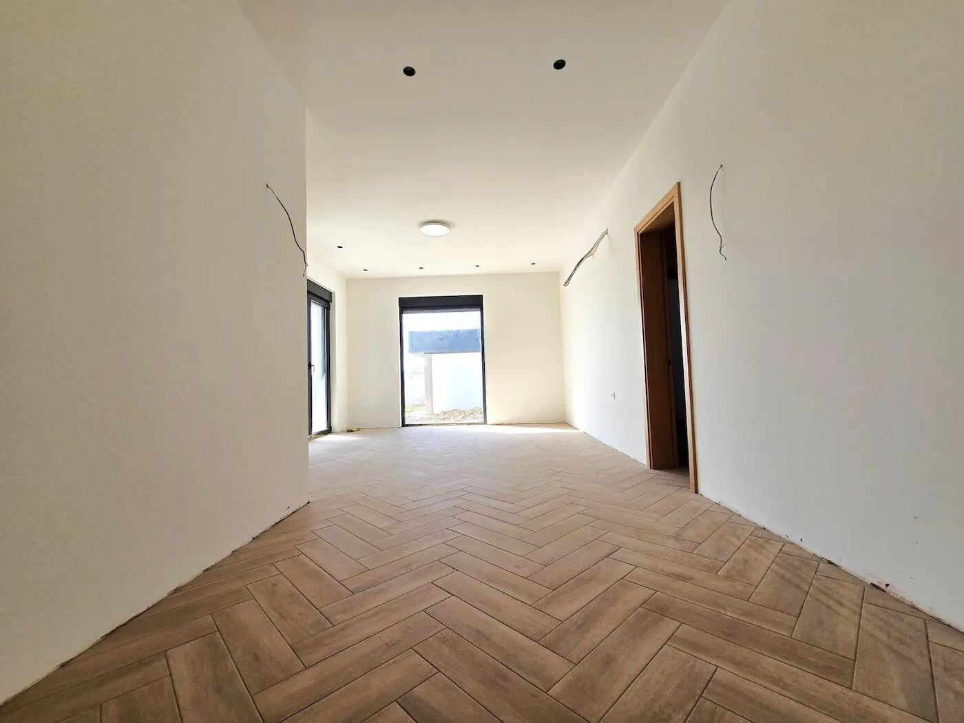 Rent, house, 434m², Farmaci, Podgorica