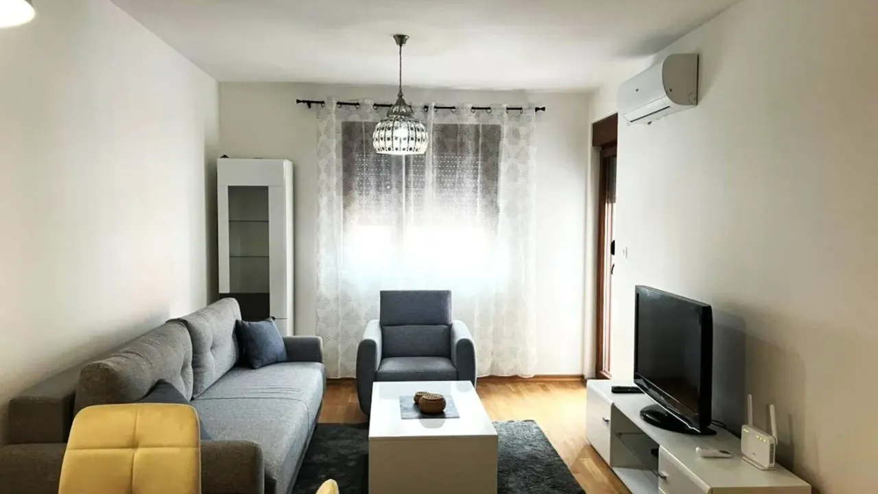Rent, apartment, 42m², Stari Aerodrom, Podgorica