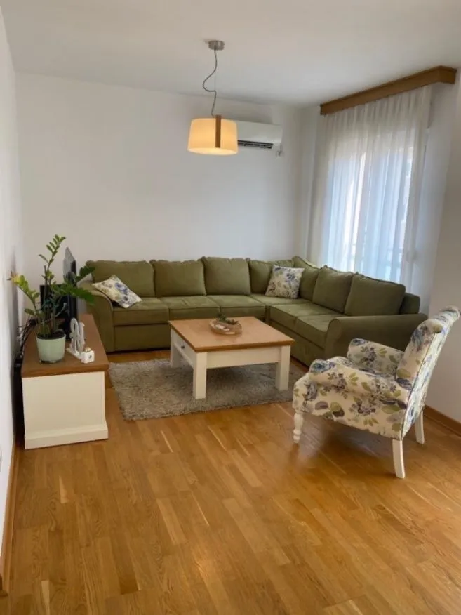Izdavanje, jednosoban stan, 53m², City Kvart, Podgorica