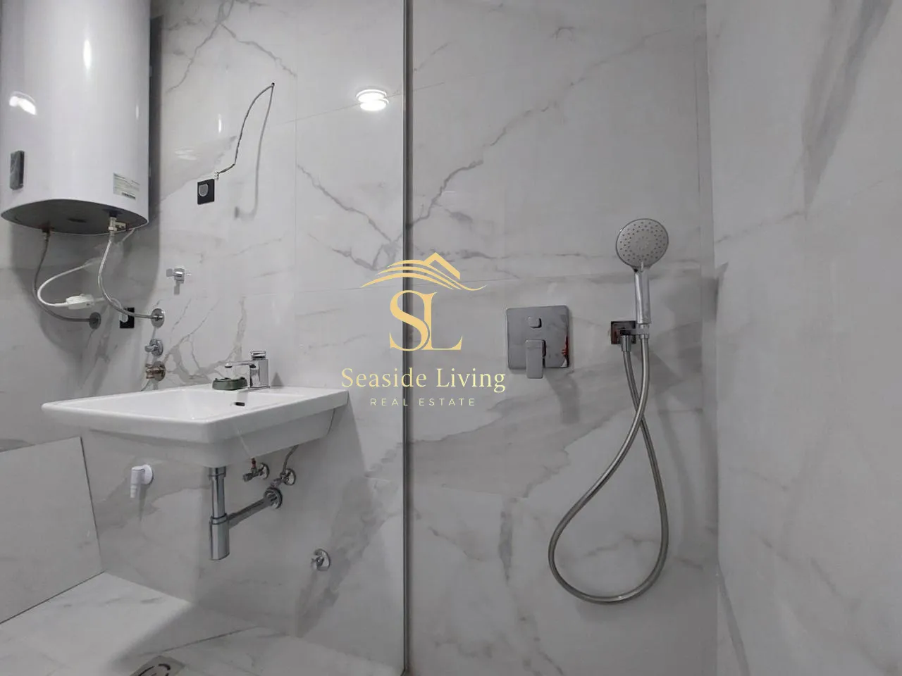 Prodaja, dvosoban stan, 55m², Dobrota, Kotor