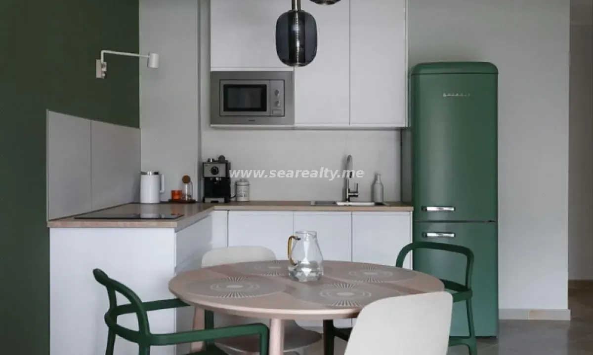 Prodaja, dvosoban stan, 63m², Budva, Crna Gora