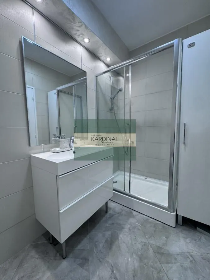 Prodaja, trosoban stan, 79m², Stari grad, Novi Sad