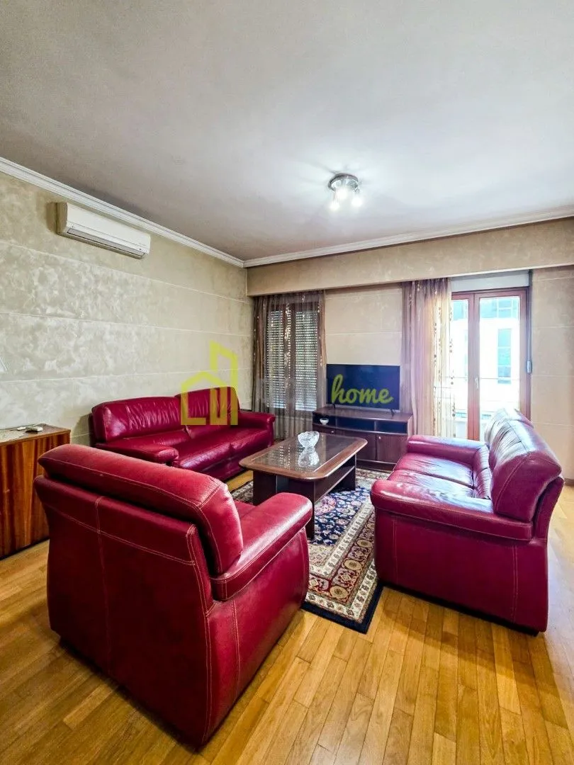 Izdavanje, jednosoban stan, 60m², Centar, Podgorica