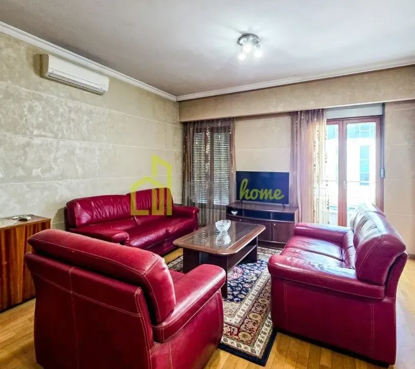 Izdavanje, jednosoban stan, 60m², Centar, Podgorica