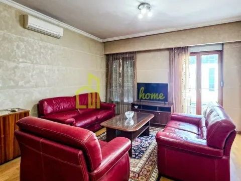 Izdavanje, jednosoban stan, 60m², Centar, Podgorica