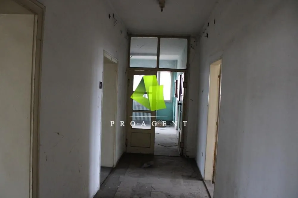 Rent, office space, 828m², Medijana, Niš