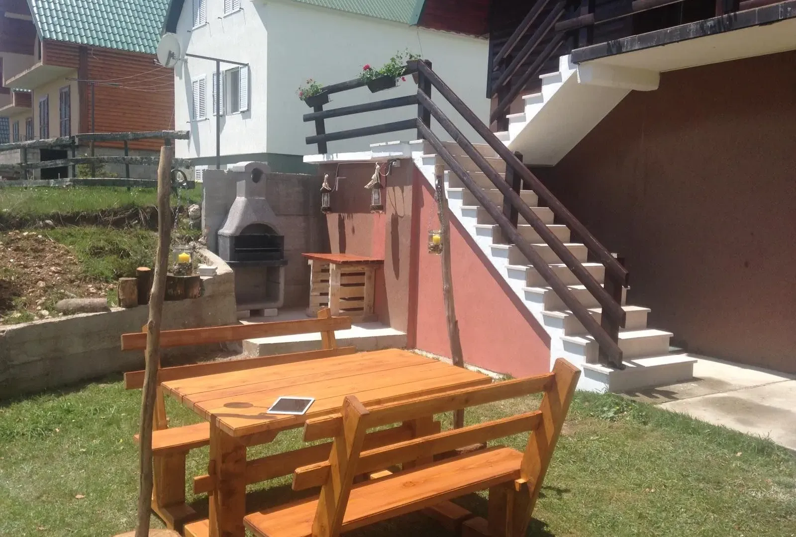 Prodaja, kuća, 330m², Žabljak, Crna Gora