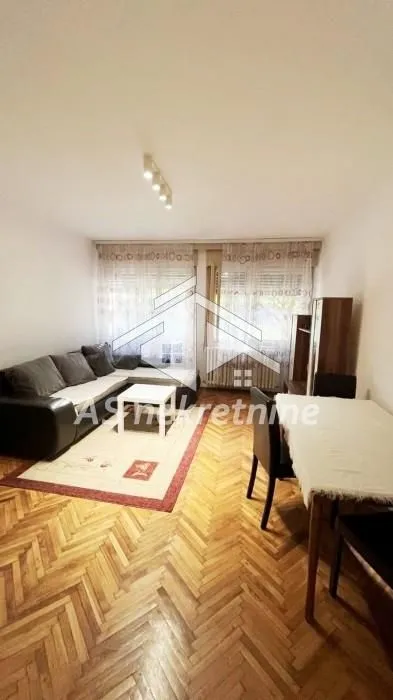 Izdavanje, stan, 62m², Novi Beograd Blok 33, Novi Beograd Sve Podlokacije