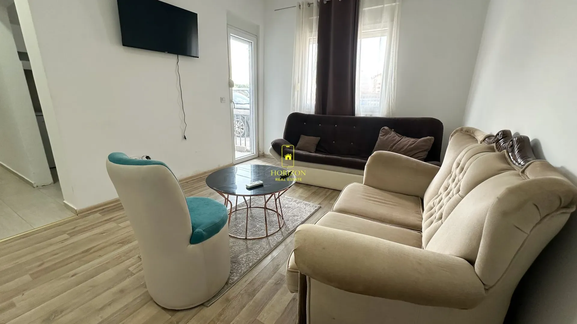 Izdavanje, jednosoban stan, 45m², Stari Aerodrom, Podgorica