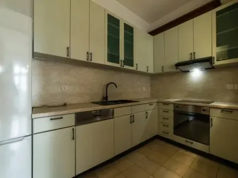 Izdavanje, kuća, 450m², Dedinje Sve Podlokacije, Beograd - image 5