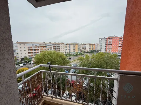 Izdavanje, jednosoban stan, 52m², City Kvart, Podgorica - image 11