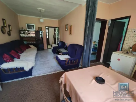 Prodaja, kuća, 100m², Lovci, Jagodina - image 8