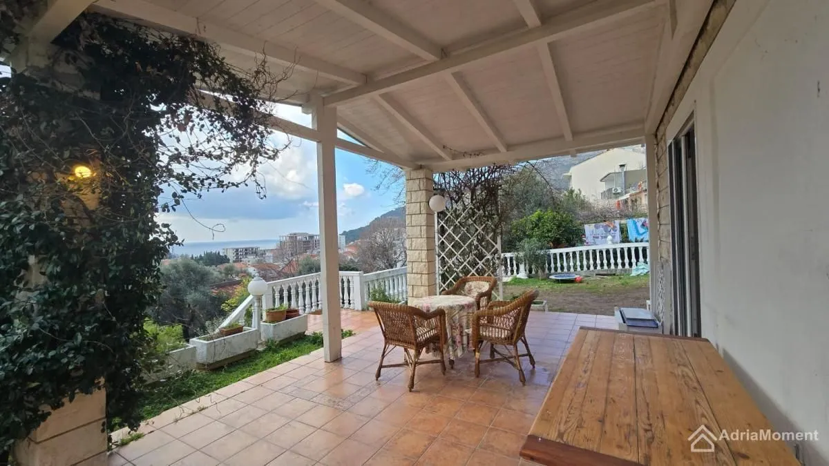 Sale, two bedroom apartment, 56m², Petrovac, Budva