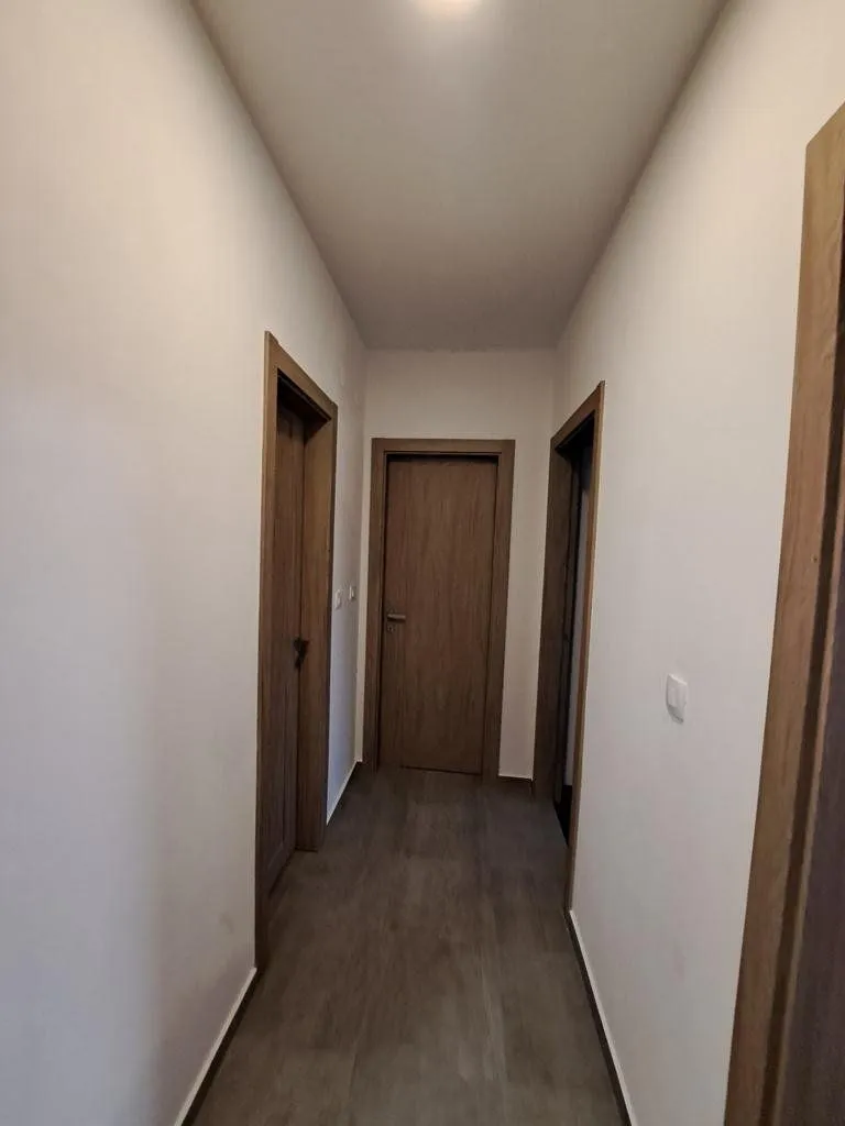 Izdavanje, dvosoban stan, 75m², Master Kvart, Podgorica