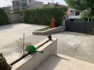 Izdavanje, kuća, 250m², Zagorič, Podgorica - image 9