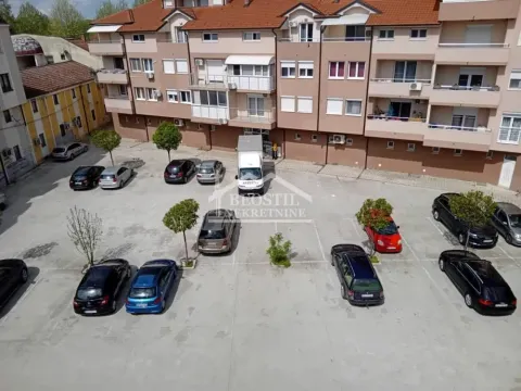 Sale, two bedroom apartment, 51m², Centar, Smederevo - image 11