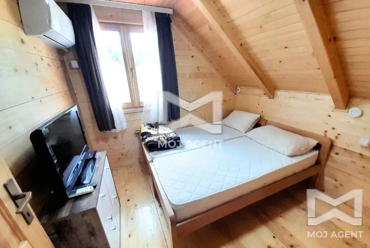 Prodaja, kuća, 52m², Pirot, Srbija