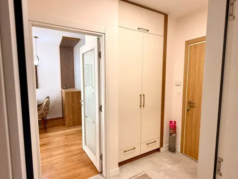 Rent, two bedroom apartment, 72m², Central Point, Podgorica - image 5