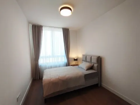 Izdavanje, četvorosoban stan, 116m², Savski Venac, Beograd - image 2