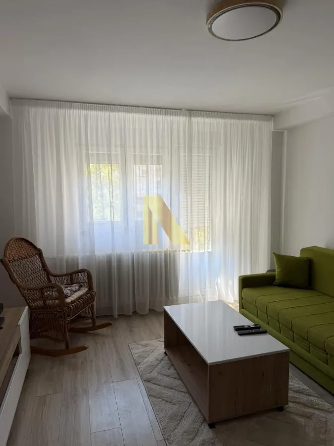 Izdavanje, dvosoban stan, 51m², Bulevar Oslobodjenja, Novi Sad Sve Podlokacije