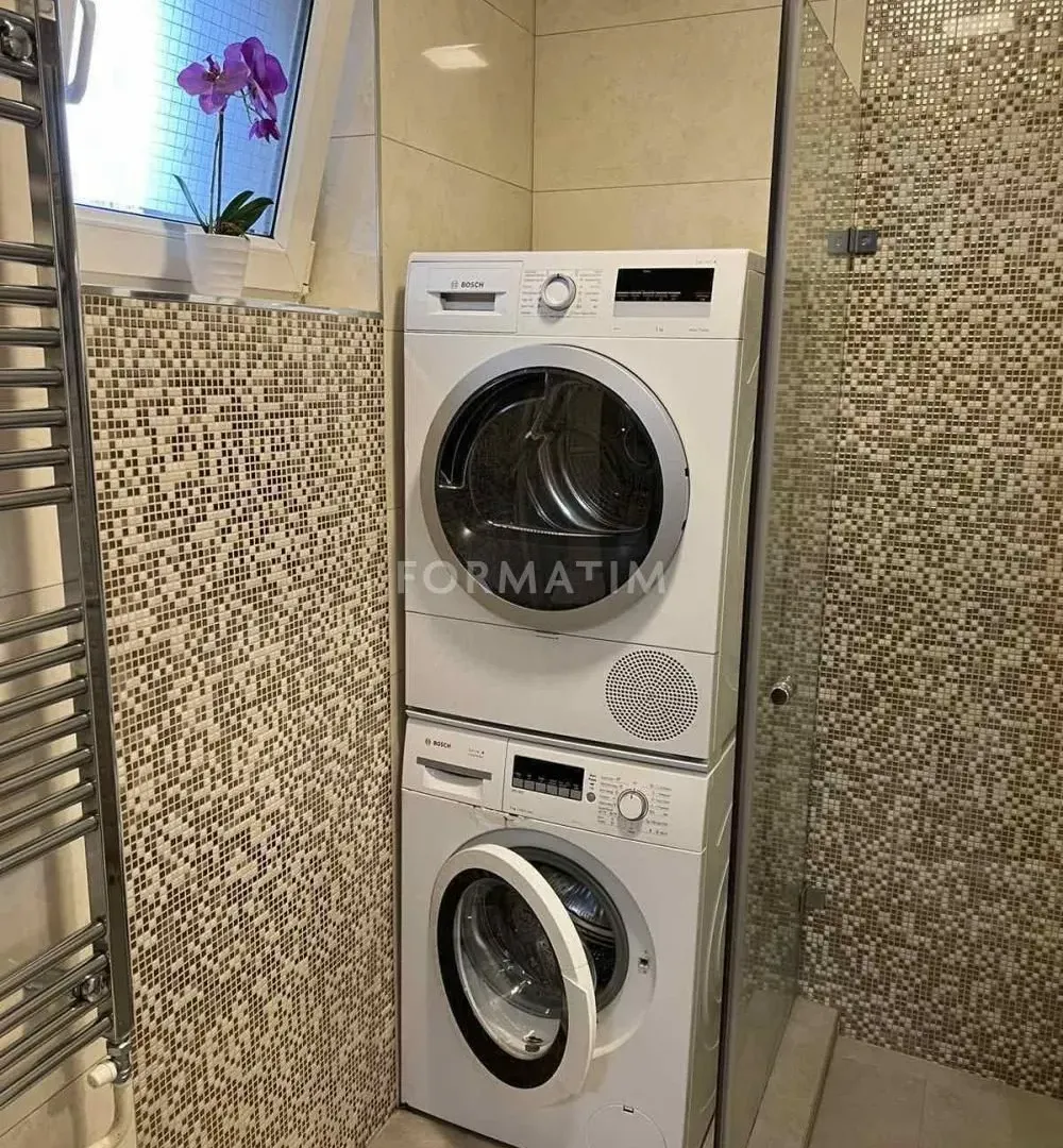 Izdavanje, trosoban stan, 78m², Banjica, Voždovac Sve Podlokacije